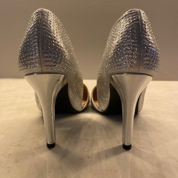 NEW Mia Silver Heels - Picture 3 of 5